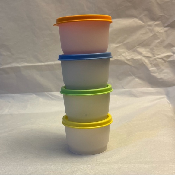 TUPPERWARE SNACK CUPS - Picture 5 of 11